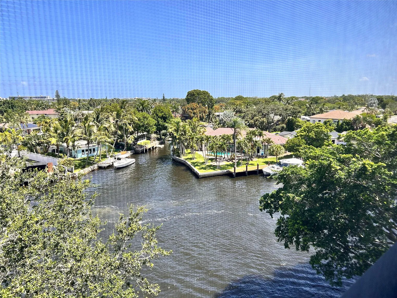 Boca Bayou Iv — Photo 3