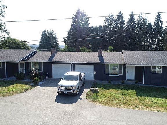 3rd image of 4716 To 4720 77th Avenue Ct E