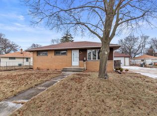 8928 W Monrovia Ave, Milwaukee, WI 53225