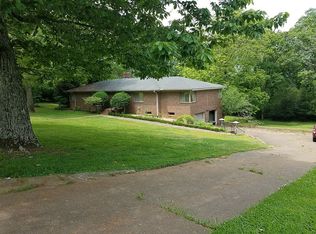 1420 Bellevue Dr, Gadsden, AL 35904