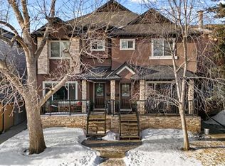 1925 E 36th St SW #1, Calgary, AB T3E 2Y8