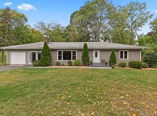 37 Long Meadow Dr, Meriden, CT 06450
