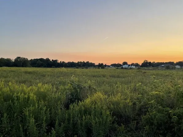 3939 Shrine Rd, Springfield, OH 45502