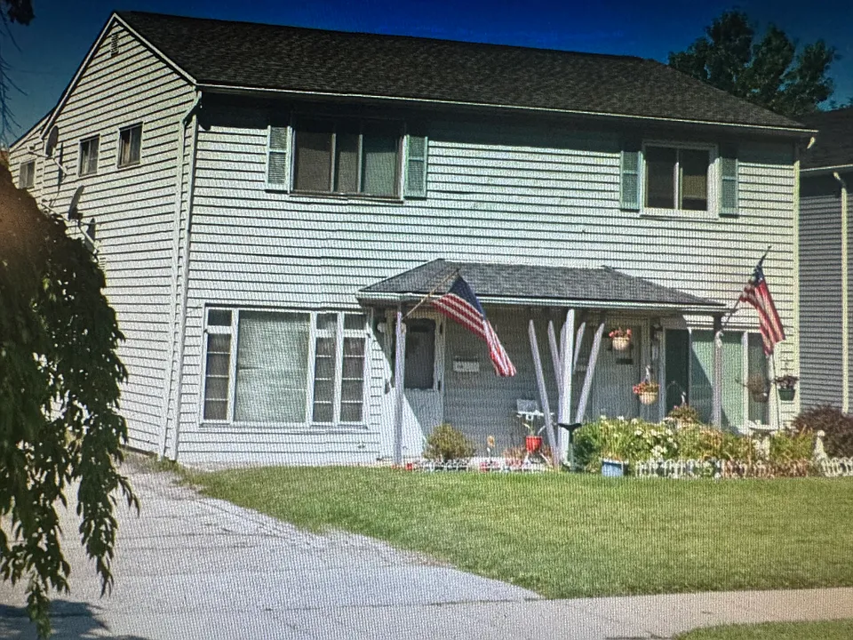4136 Fulton Pkwy