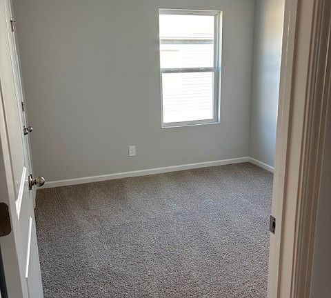 4th image of 1405 Prescott Ln