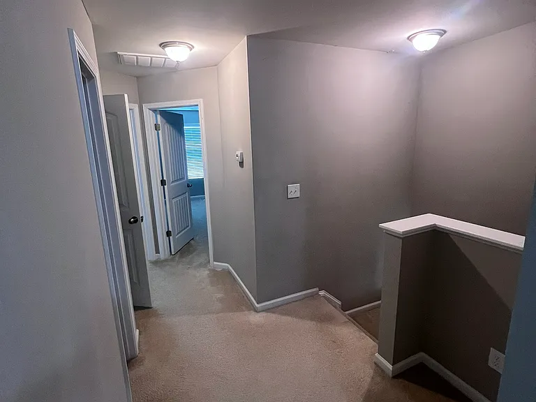312 Irving Way — Photo 15