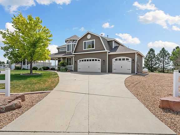 2nd image of 750 Falcon Ct