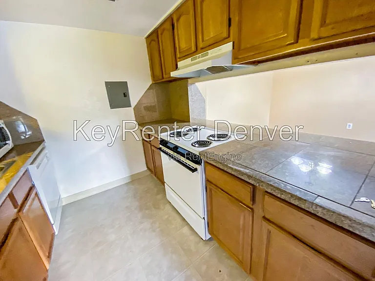 12136 N Melody Dr #302 — Photo 3
