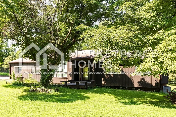 3 bed, 2.0 bath, 1671 sqft, $1,700 — Photo 2
