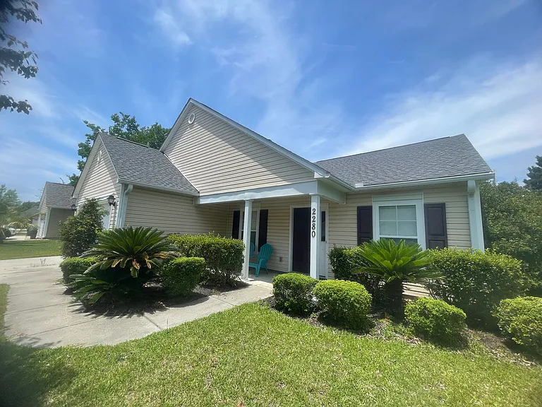 2280 Beauclair Ct — Photo 2