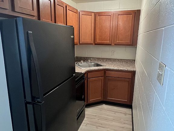 2nd image of 1610 N Kingshighway Blvd APT 2008