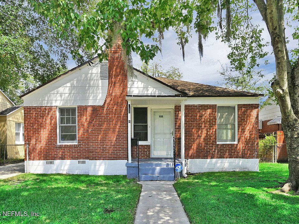 1st image of 355 E 45TH Street