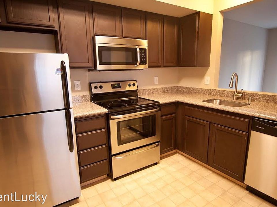1st image of 320 35th St SE APT A