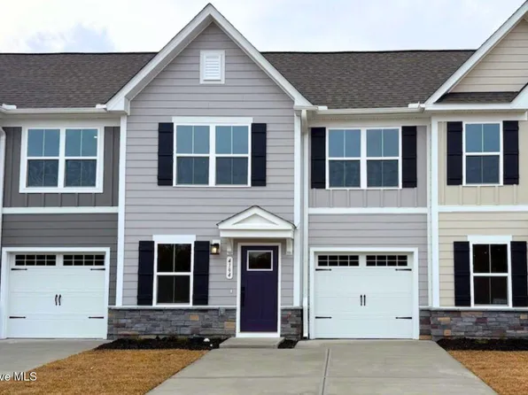 4194 Farmfield Drive, Navassa, NC 28451