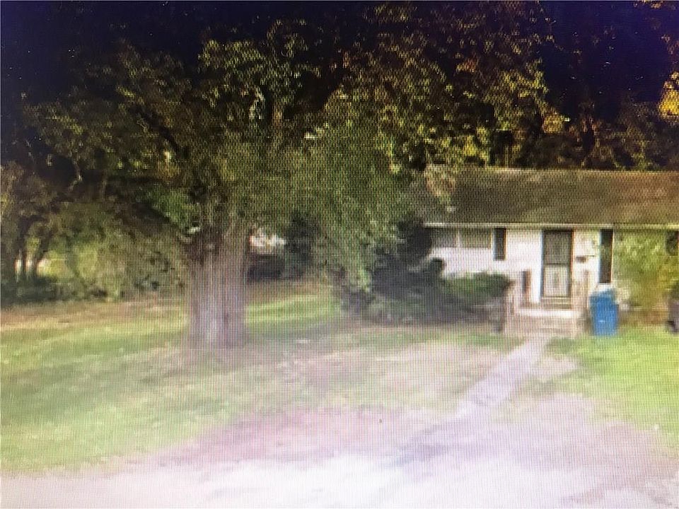 2nd image of 1814 E 42nd St