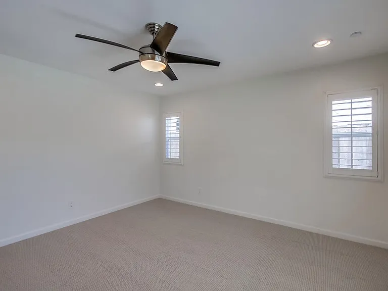 4747 Rolando Blvd — Photo 33