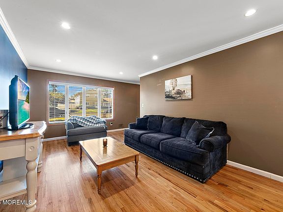 5th image of 25 Carlow Way