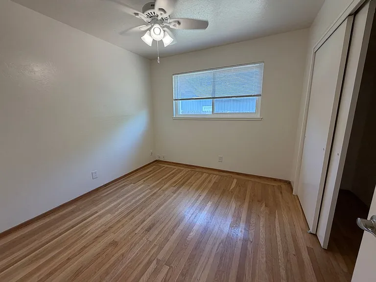 10495 Malaga Way — Photo 18