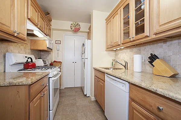 Sold by Manhattan Living | media 24