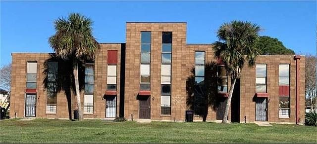 1st image of 10821 Roger Dr APT B