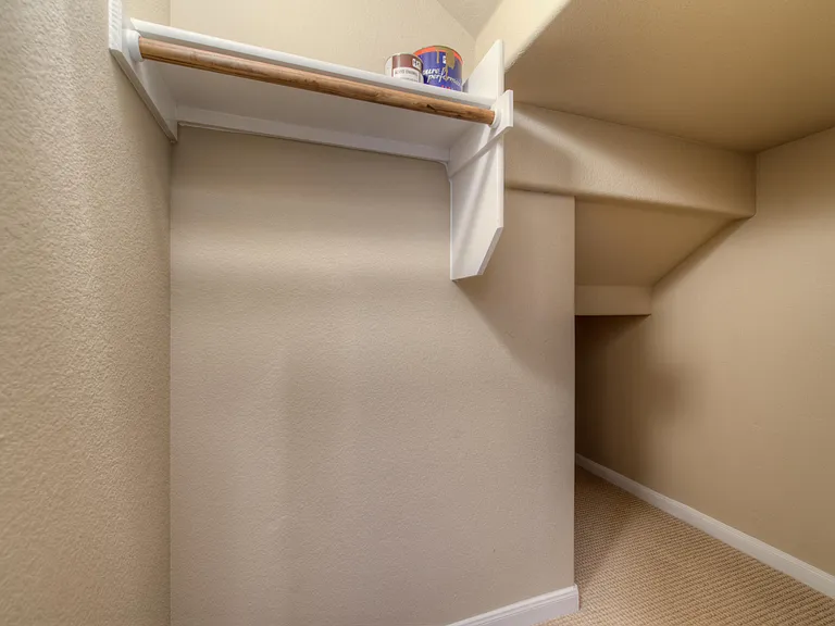 405 Meadowlark St #B — Photo 22