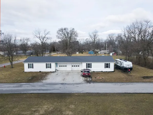 202 E North St, Morocco, IN 47963
