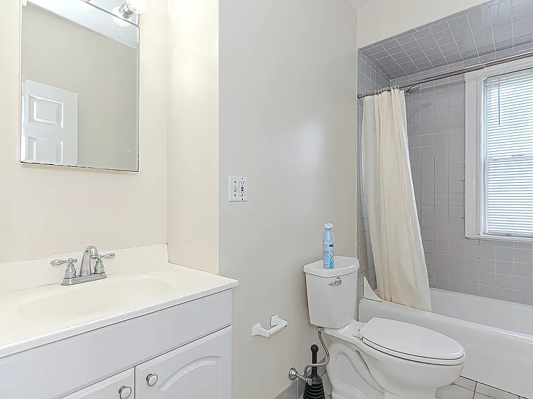 108 Beacon St #1A — Photo 8