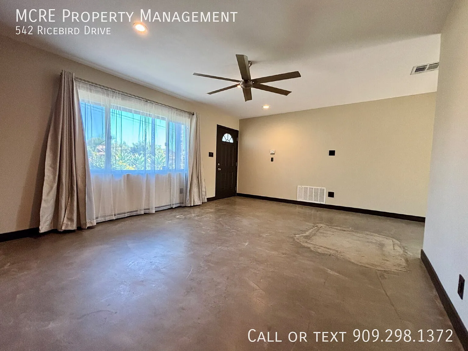Charming 3-Bedroom Home with Solar, Central AC & Spacious Kitchen in Vista — Photo 4