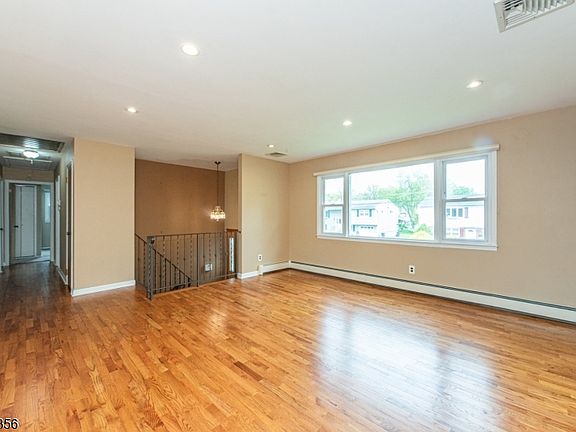 3rd image of 73 Fairmount Rd