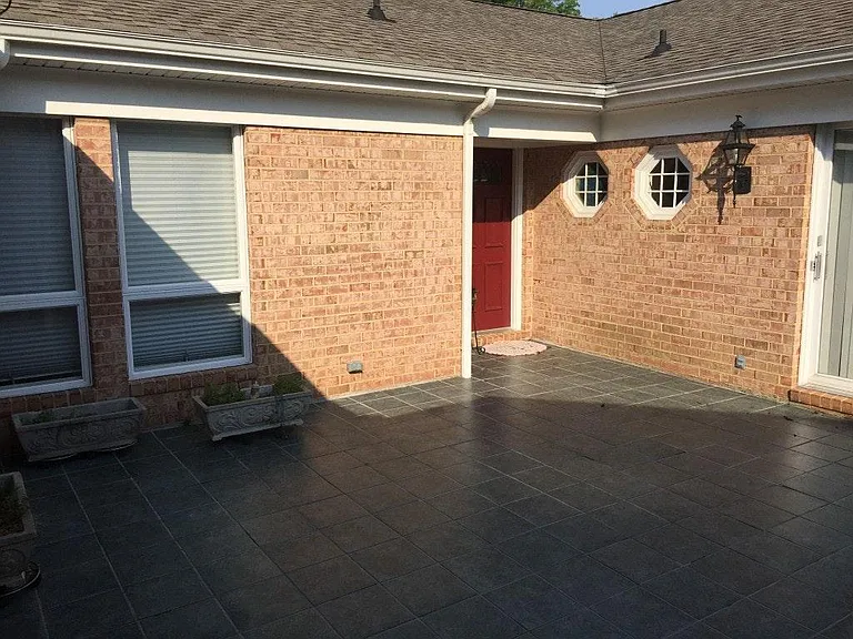 205 Main St — Photo 8