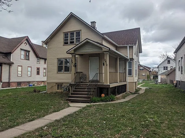 3416 N 17th St #1 photo 1