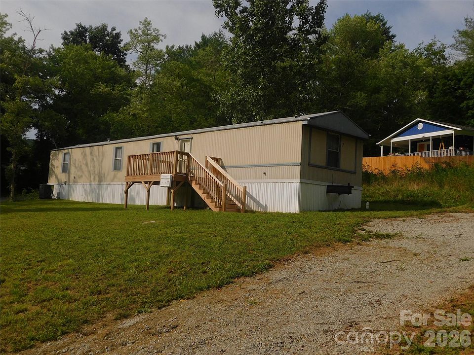 1st image of 23 Piney Plains Dr