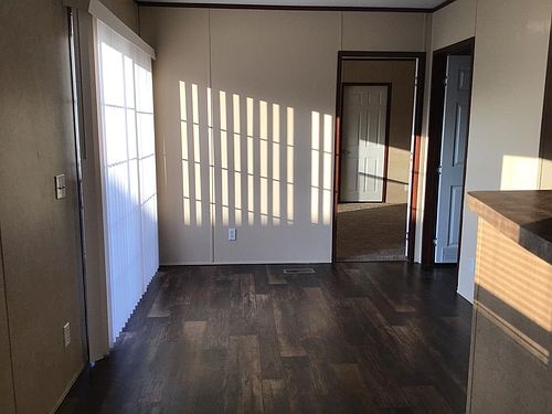 3rd image of 7619 Woodlake Vw