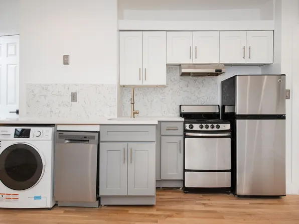 561 Clinton Street image 1 of 4