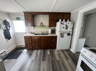 5 Kingston Rd #D, Danville, NH 03819