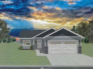 304 S Oak St, Warden, WA 98857