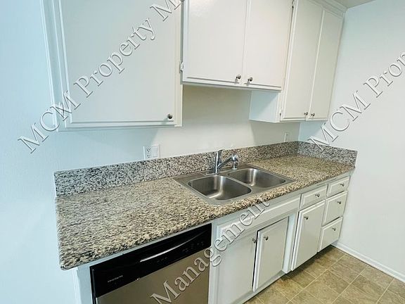 4th image of 13956 Vanowen St APT 104