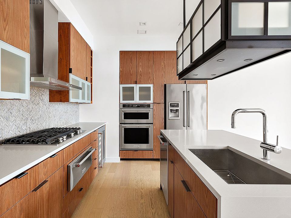 1st image of 800 Union St Penthouse C