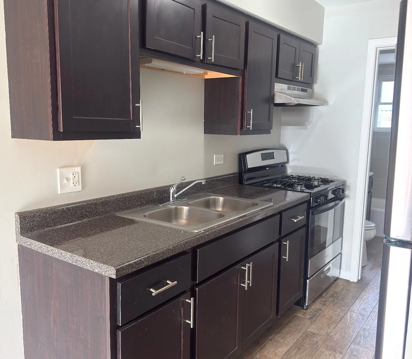 Studio, 500 sqft, $1,095 — Photo 3