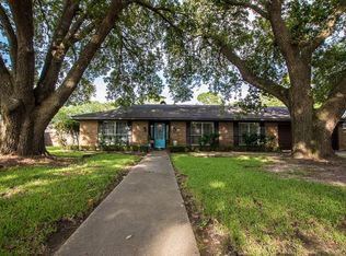 207 Sweetbriar Dr, Alexandria, LA 71303