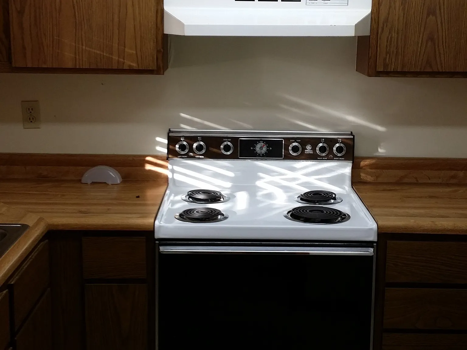 2 bed, 1.5 bath, 850 sqft, $1,295 — Photo 4