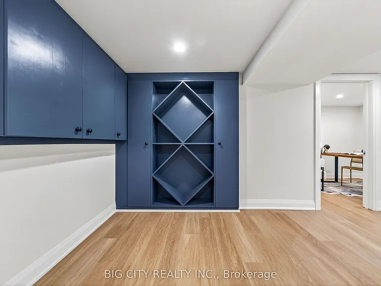 26 Carondale Cres — Photo 35