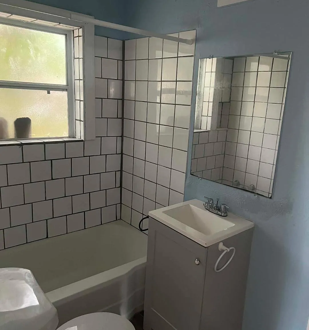 3 bed, 960 sqft, $1,595 — Photo 3