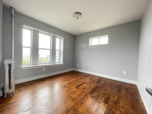 5th image of 302 Eastern Pkwy #B6