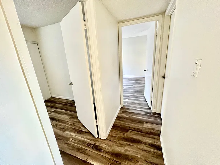 355 Parkview Ter #5-H — Photo 8