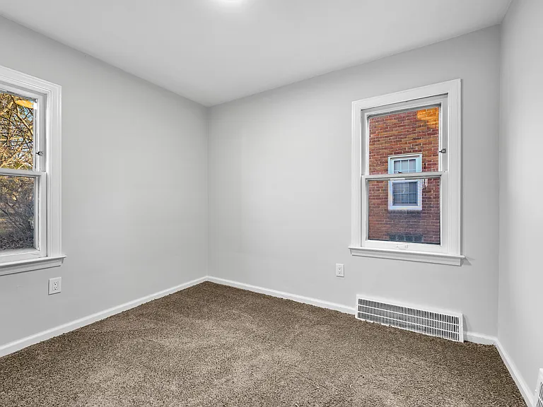 414 Aqua Ct — Photo 15
