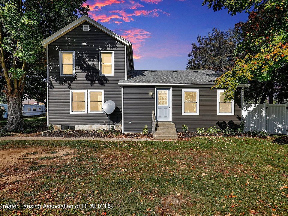 1st image of 7929 E Grand River Ave
