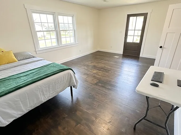 300 Oak Brook Estates Ln — Photo 5