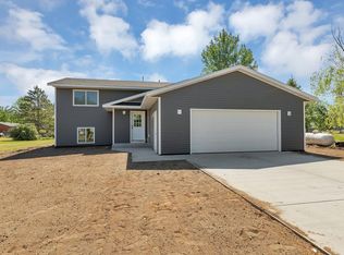 348 1st Ave S, Motley, MN 56466