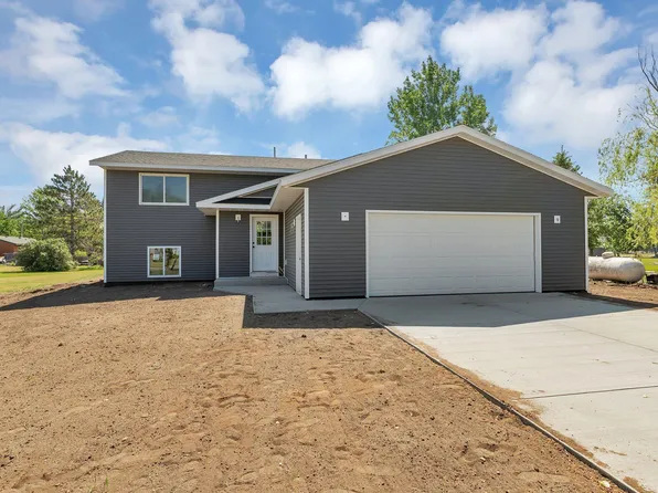 348 1st Ave S, Motley, MN 56466